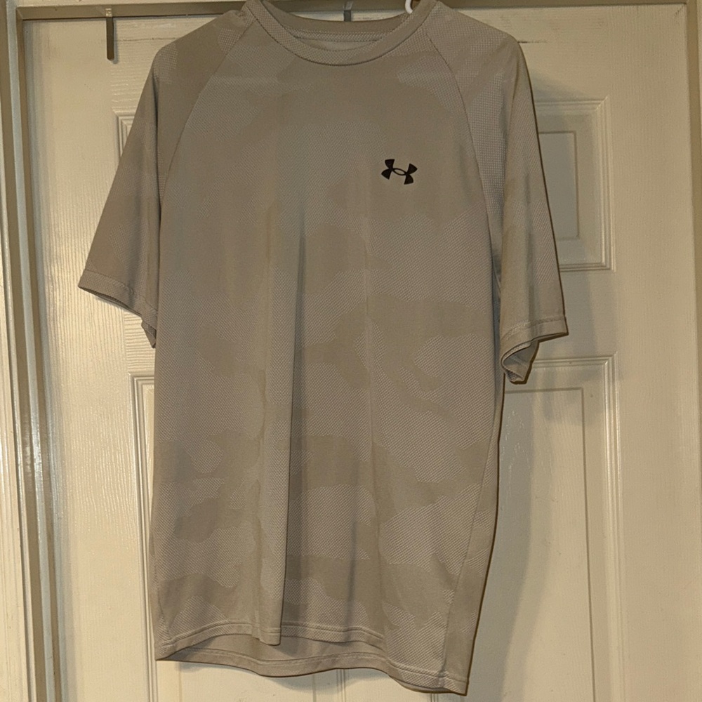Under Armour Men's Tan Camo Short Sleeve Tee